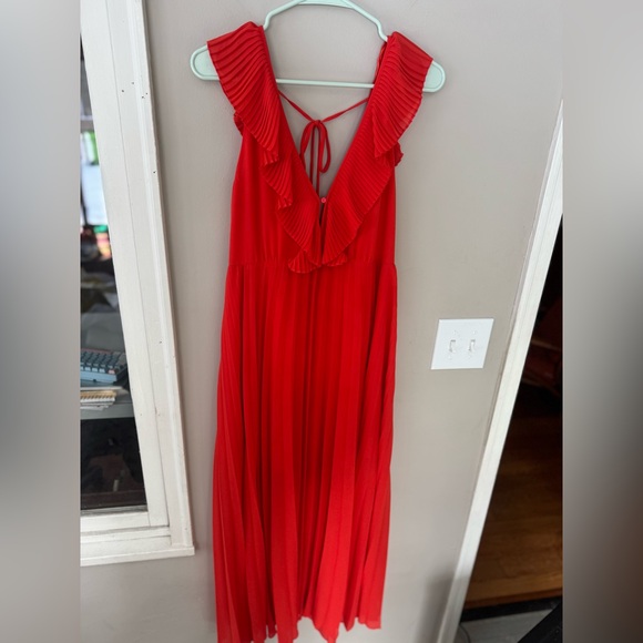 Zara Vibrant Red Pleated Dress - Picture 6 of 9